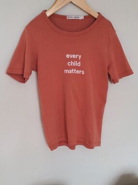 Petits Vilains 6-7 Y Every Child Matters / Orange Shirt Day, T-shirt Boys Girls